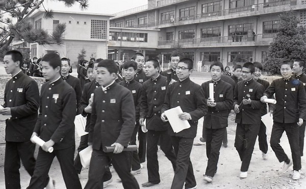 1966 中学校卒業式069.jpg